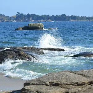 Apartment Corniche: Tranquil Seaside With Multilingual Service, Concarneau